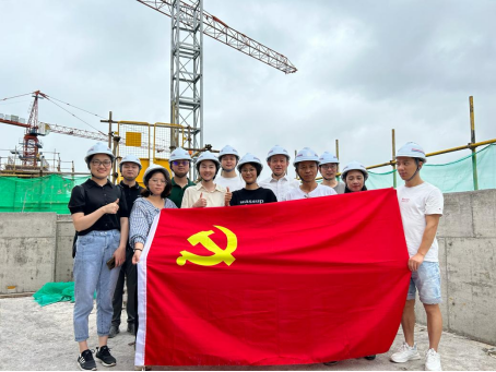 鲲鹏控股机关党支部及职能部门干部深入项目部观摩学习